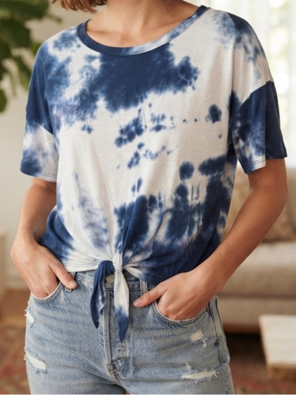 URBAN OUTFITTERS | Caution To The Wind Tie Dye Cropped T-Shirt Large